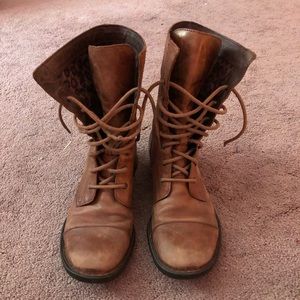 Born boots
